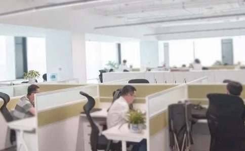 ҽԺ�칫�Ҹ��˹����ܽ�(��ѡ11ƪ)