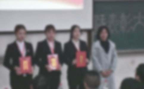 ����ѡ������ѧ�����þ���