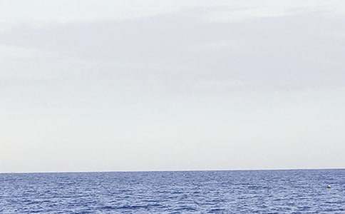 �󺣾�ɫ����