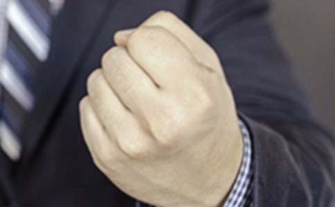 ����������д������Ů����һ���ţ�ͨ��10ƪ��