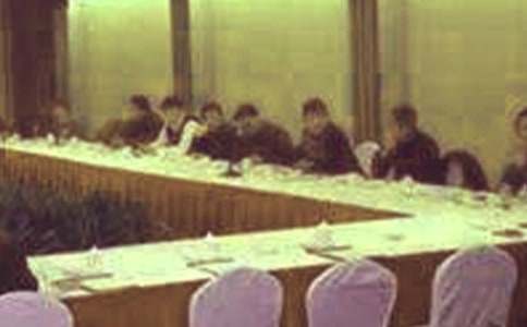 详细公司法分红个股东会决议