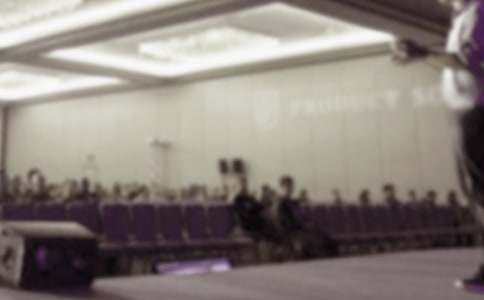 �����ۺ�У�ͨ��33ƪ��