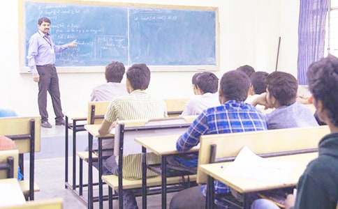 ����ѡ��ѧ�ڽ�ѧ�ƻ����Ļ����ƪ