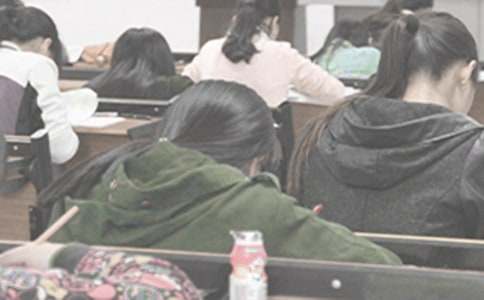 Сѧ���Ŀ��Է�˼���ļ�����ƪ