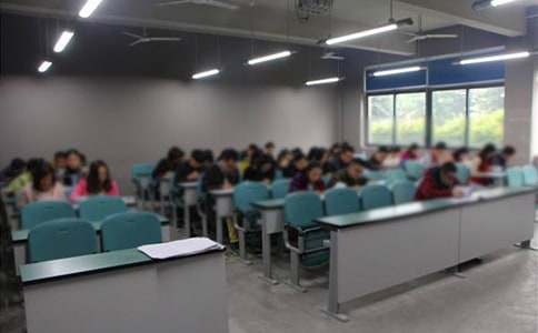 ���Եķ�˼����600�ֻ��ʮƪ