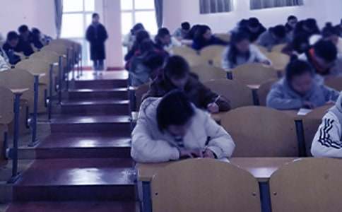 �߿�����˳����ף����