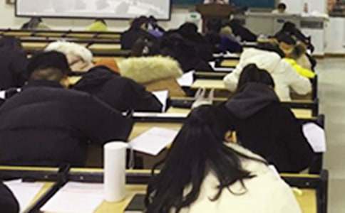 ���ڿ��Եķ�˼����300��3ƪ