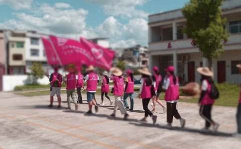 ���ڡ������硱 ���ʵ�������ܽ�15ƪ