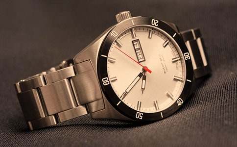 �ֱ�������