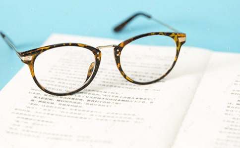 眼镜店一年的年终工作总结