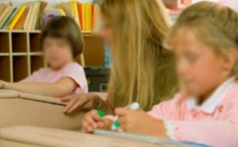 �׶�԰ѧǰ�๤���ܽ�ͨ��13ƪ