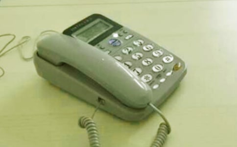 小班美术教案《打电话》