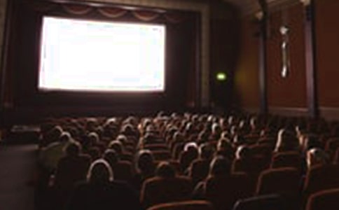 美国励志电影:《风雨哈佛路》