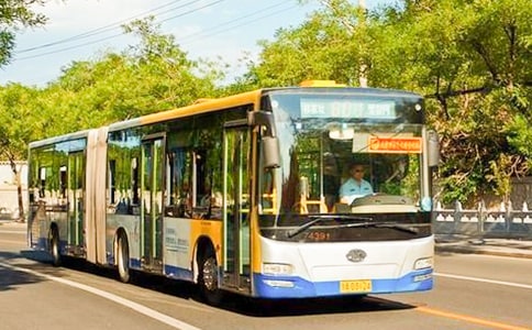 关于公交车的作文2篇【精】