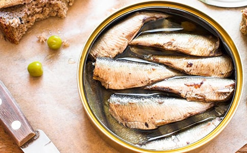 大班美术开心罐头教案