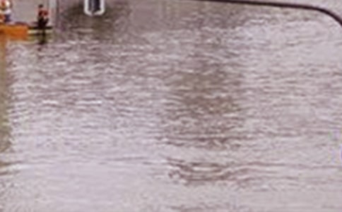 ���ں�ˮ����