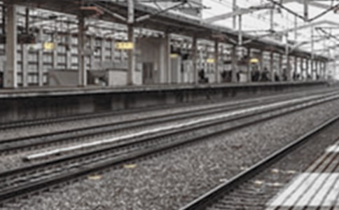 火车站里的汽笛声800字