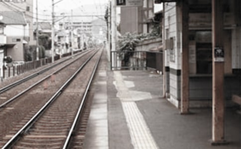 充满温暖的火车站作文600字