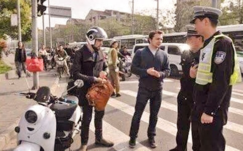 �����жӳ����˼ν��Ƚ�����