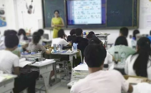 湘教版小学三年级美术下册《我们来下棋》的教学反思