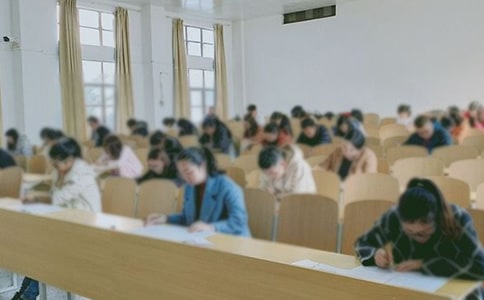 高考试题全方位“加密”