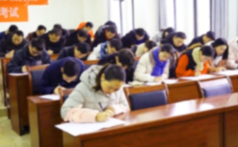 ����Ӣ��ڶ�������ĩ�ο��Ծ�