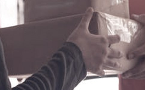 快递小哥曾鹏的散文