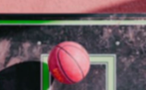 篮球《行进间运球》的教学反思