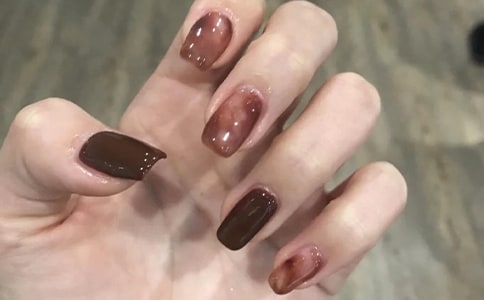 ���׻����