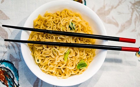 一碗充满母爱的面条作文