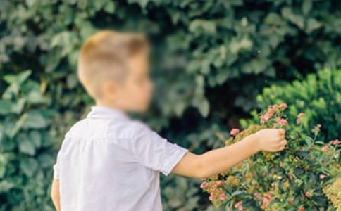 ������̰����к�Ů����