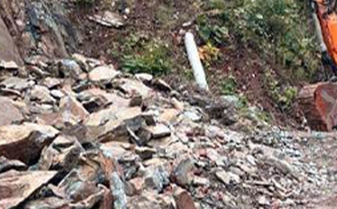 东川小江泥石流