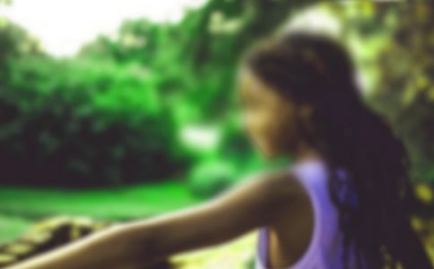 读听见颜色的女孩有感6篇