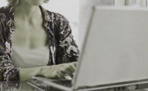 �͸���Ů�쵼�����ն���ף����