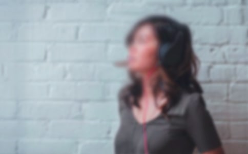 2023年实用的形容女人气质的句子27句