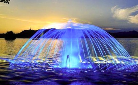 ��������Ȫ����200�֣���ѡ46ƪ��