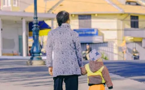 读《太阳公公和雨婆婆》有感200字