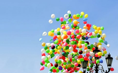 ����ǰ�����򡷽̰���ƾ�ѡ9ƪ