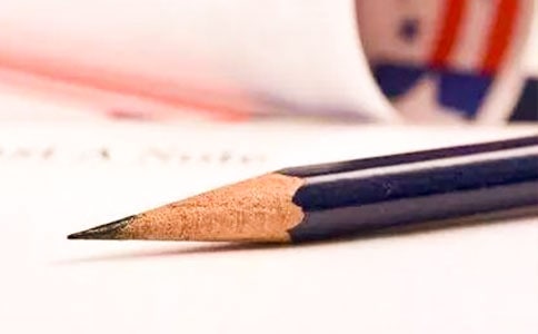 铅笔橡皮和卷笔刀