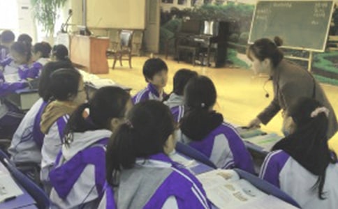 ��һ�����Ͽν̰� ����ѡ10ƪ��