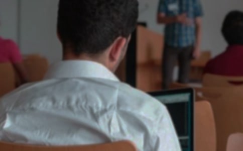 �ϿμǶ����