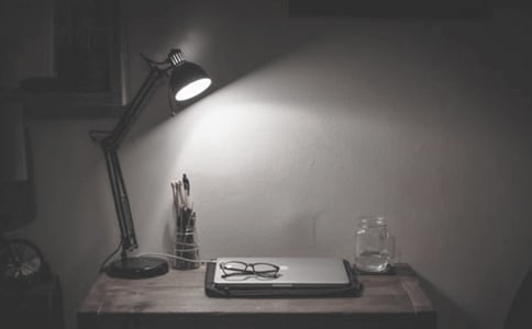 ��ҹ���Լ���˵˵