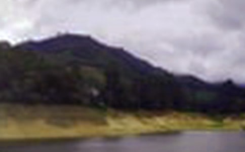 美丽的水库作文