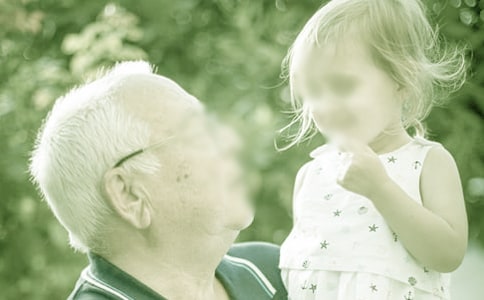 �������Ůѹ��Ǯ��ף����