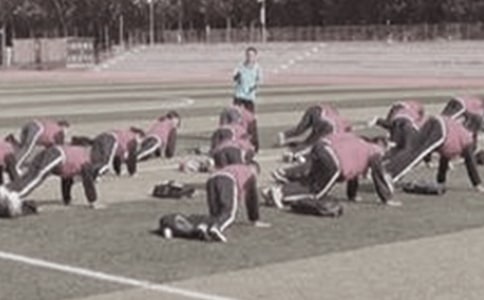 浅谈如何优化学校的体育教学环境论文