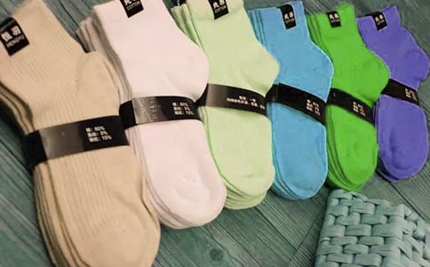 ������ƤƤ�����600��