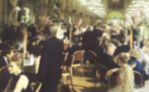 与众不同的舞会作文