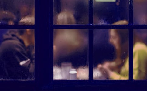 ���׻����