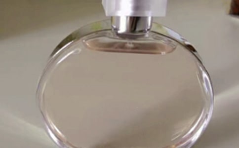 一瓶香水引起的风波作文800字