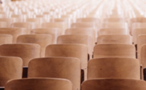 ѧУ��ѵ���ĵ����